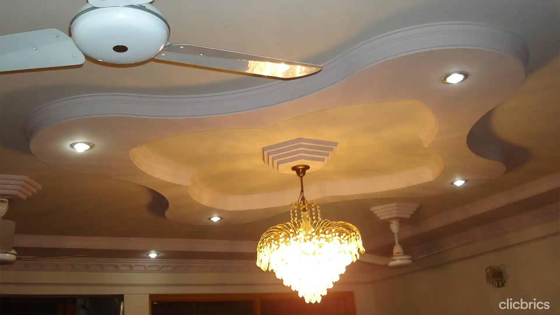 False ceiling design for hall